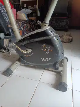 Sepeda Statis Merk X2fit