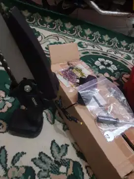 Mesin gergaji potong pohon dan kayu