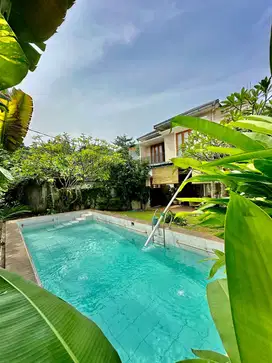 RUMAH SERASA VILLA DI BALI DENGAN FULL PRIVACY, DEKAT MRT LEBAK BULUS