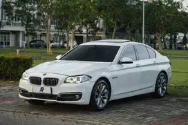 Tangan Pertama dari Baru! BMW 520i F10 Luxury 2015 - 2016 Putih