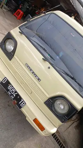 Suzuki carry pick up 1984 body/msn terwat jrg ada nopol D  stnk off
