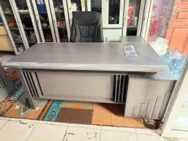Meja Direktur L ukuran 180