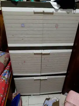 Rak baju plastik