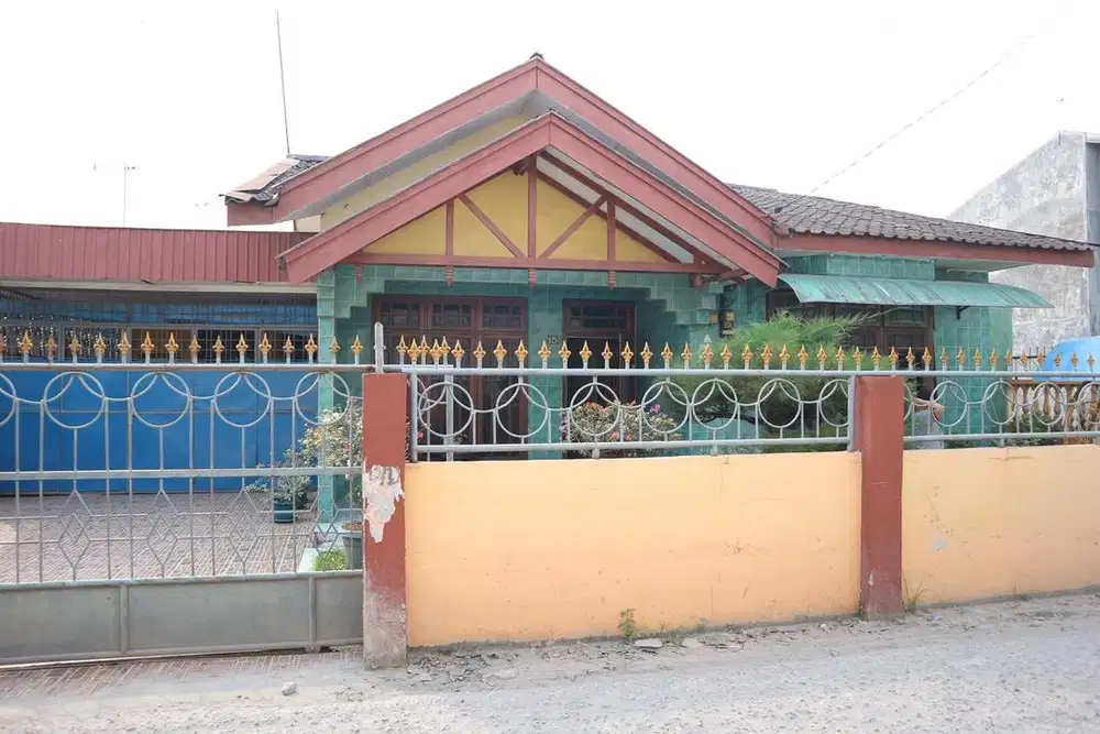 Dijual Rumah di Jl Letda Sujono