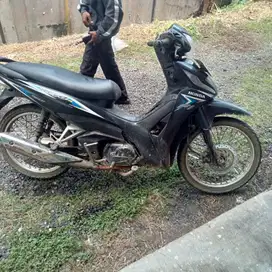(ARMA JAYA) HONDA REVO TAHUN 2017