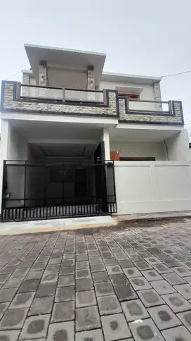 Rumah Mewah  2 lantai Siap Huni Di Denpasar kota