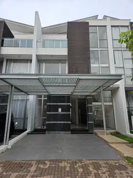 Rumah Mewah Golf Island Signature Uk 8x25, Bagus Termurah