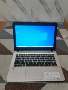 Asus X441B
AMD A4-9125 Radeon R3