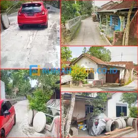 tanah sangat nyaman dan asri tempel dekat jalan raya