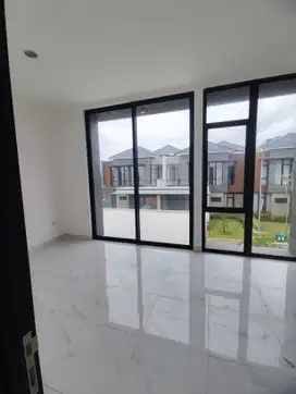 Dijual rumah Permata Hijau Residence PIK2 uk 10x20