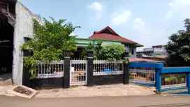 Rumah dan Gudang Cukup Strategis Rawalumbu Kota Bekasi Dijual