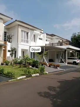 Dijual Rumah Mewah dekat Mall Living World