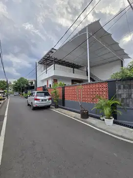 TURUN HARGA Rumah Tumbuh Posisi Hook Dalam Komplek Di Duren Sawit Jaka