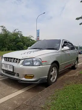 Hyundai Accent Verna 2001 Bensin