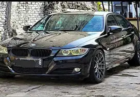 Dijual bmw320i thn 2010