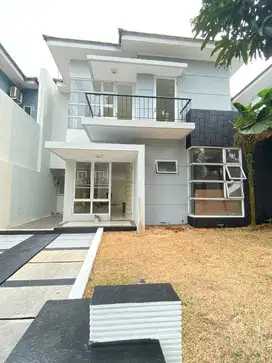 HARGA TERJUN BEBAS! RUMAH BARU RENOVASI DI DALAM CLUSTER, KOTA WISATA