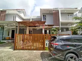Rumah Minimalis 2 Lantai Daerah Ikan-ikan Malang, Plus Kitchen Set