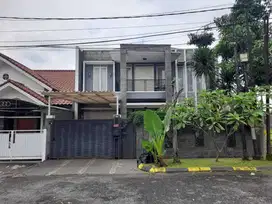 Rumah mewah siap huni di cluster Batununggal indah