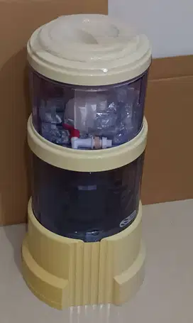 Mineral water pot