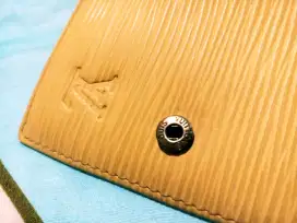 LV Louis Vuitton Likenew Lemon Epi Leather Original gucci hermes dior