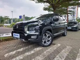 Low KM Mitsubishi Xpander Hitam 1.5 Cross -MT 2022 PZA