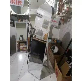 Kaca standing full body aestethic