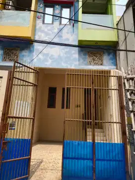 Dijual rumah di teluk gong