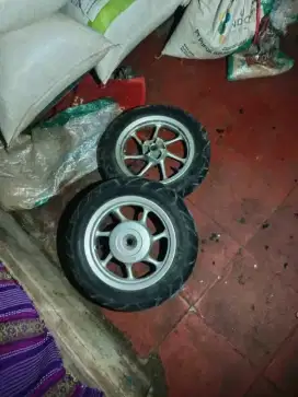 Pelek Ori R12 Scoopy