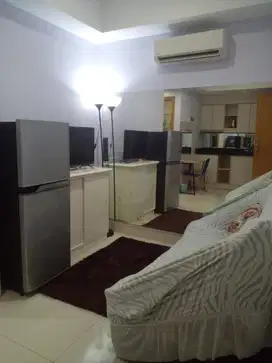 Di sewakan apartemen the mansion Kemayoran tipe 2 bedroom furnish