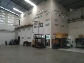 GUDANG SIAP PAKAI TERBOYO MEGAH SEMARANG TIMUR