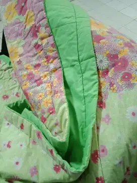 Badcover ukuran 180 x 200