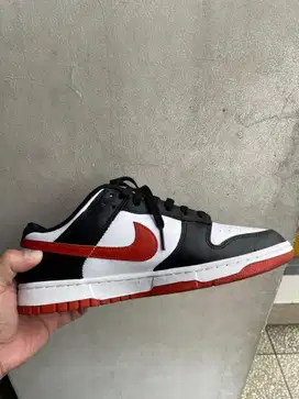 nike dunk low retro white / black red dragon size 42,5