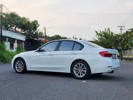 BMW 320i 2016 Bensin