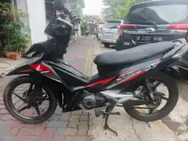 Supra X FI 125 Doble Disk pajak panjang km low