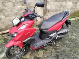 Vario 160 th 2023, body mulus, service teratur, km pendek.