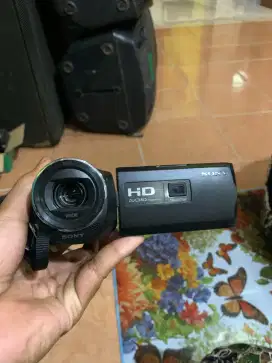 handycame pj 410 full HD