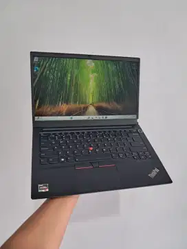 Lenovo ThinkPad E14 | AMD RYZEN 5-5500 | RAM 8GB | SSD 256GB |