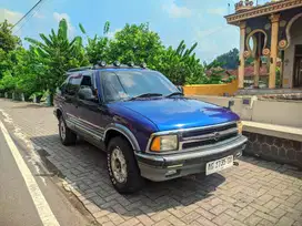 Opel blazer 2.2 1997 Plat AG mujiono mobil bekas sekoto