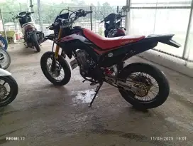 Di jual CRF mulus tidak pernah main di tanah