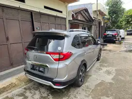 Honda BR-V BRV Prestige CVT Matic AT Tahun 2016 Silver , 2018