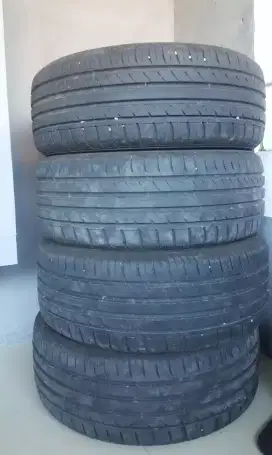 Ban GT radial Champiro HPY 215/55 R17