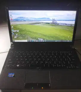 Laptop Toshiba Core i5 Gen3 Ram 8GB Windows 10pro Terbaru Batre Awet