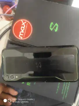 Blackshark 2 8/128 minus lcd pecah dalam.