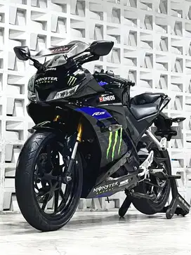 Banting Harga‼️Yamaha R15 V3 th 2018 hitam - Ayu Mustika
