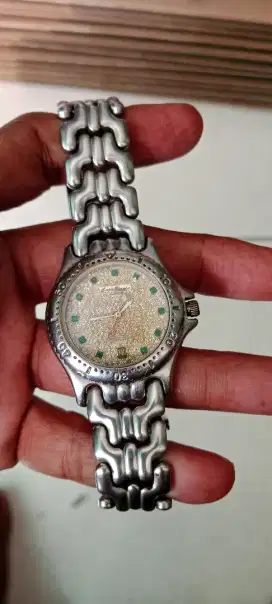 Jam tangan pria batre
