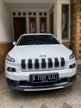 Jeep Grand Cherokee Limited 2.5 Bensin 2015 white putih Cherokee 2016