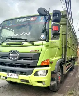 Hino FL235JW Bak 2018