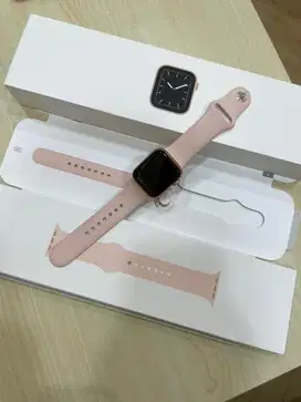 Apple Watch Series 5 40mm IBOX