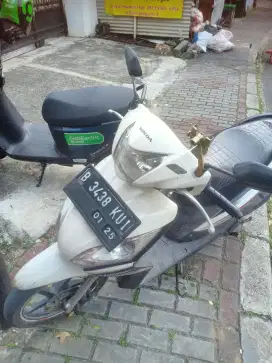 Honda spacy 2013