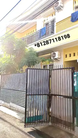 Rumah Moderen dan mewah Bisa masuk mobil.